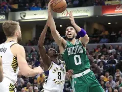 包含凯尔特人NBA战胜印第安纳步行者杰伦布朗突破得分的词条