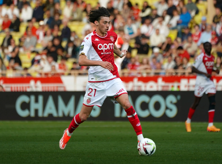 摩纳哥法甲战胜里尔本耶德尔补射建功 摩纳哥法甲战胜里尔本耶德尔补射建功